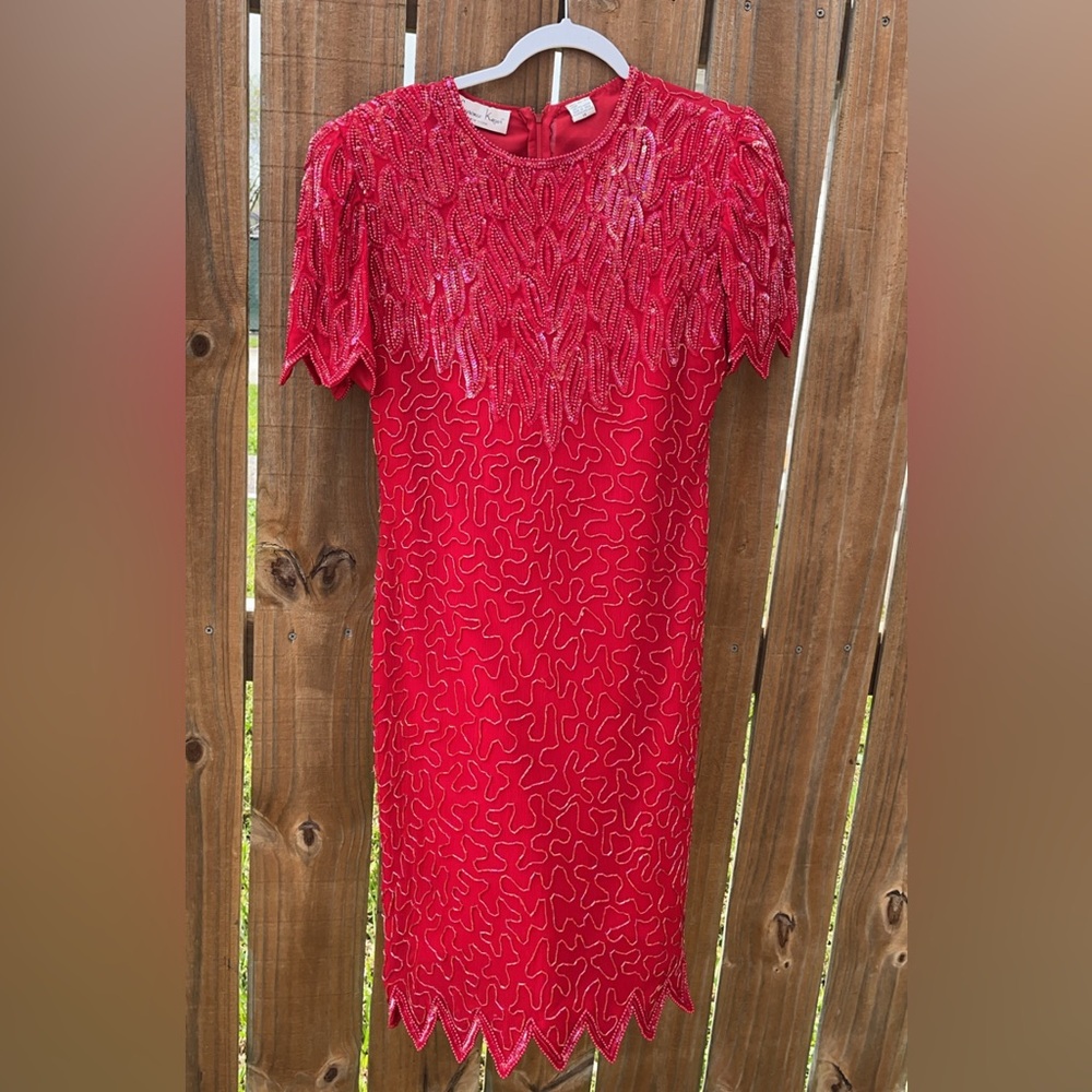 Beautiful Vintage Bright Red Sequins Dress 😍